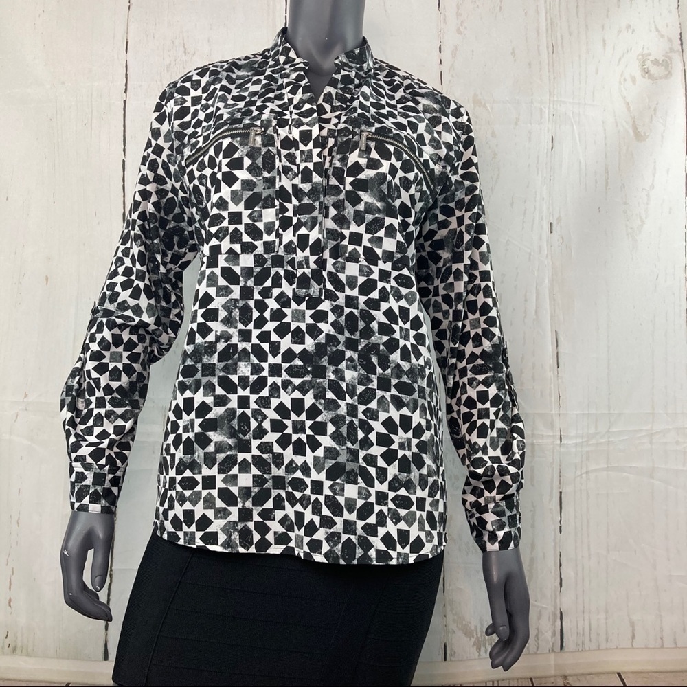 Michael Kors black & white blouse
